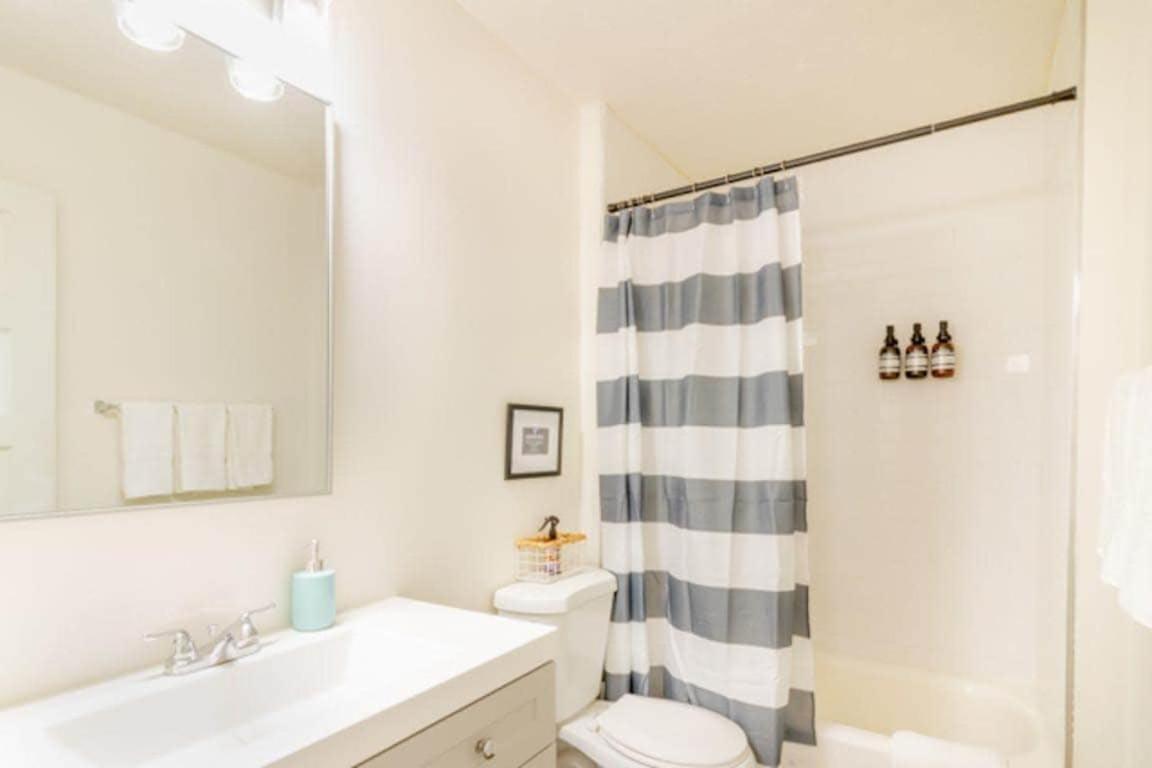 The Delightful Doubles- Unit A- Centrally Located Columbus Exteriör bild
