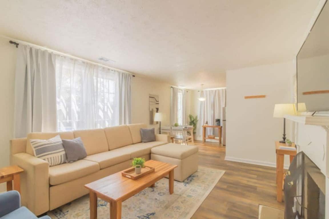 The Delightful Doubles- Unit A- Centrally Located Columbus Exteriör bild