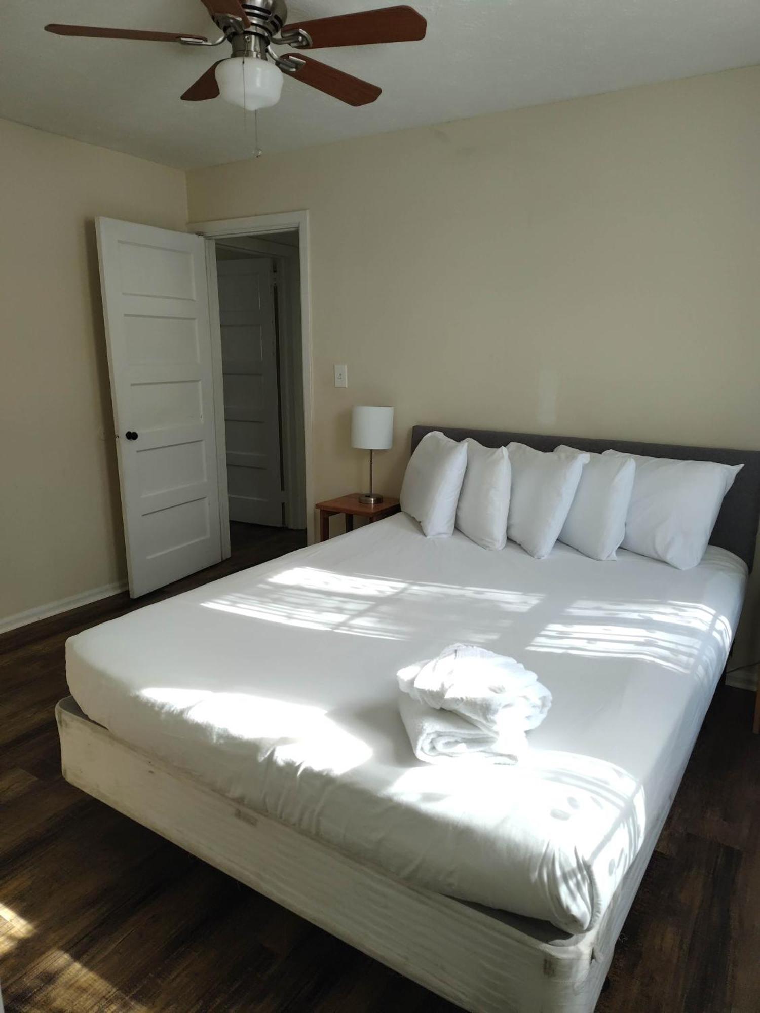 The Delightful Doubles- Unit A- Centrally Located Columbus Exteriör bild